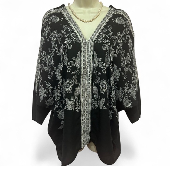 ROSE + OLIVE BLACK KIMONO - Picture 5 of 10